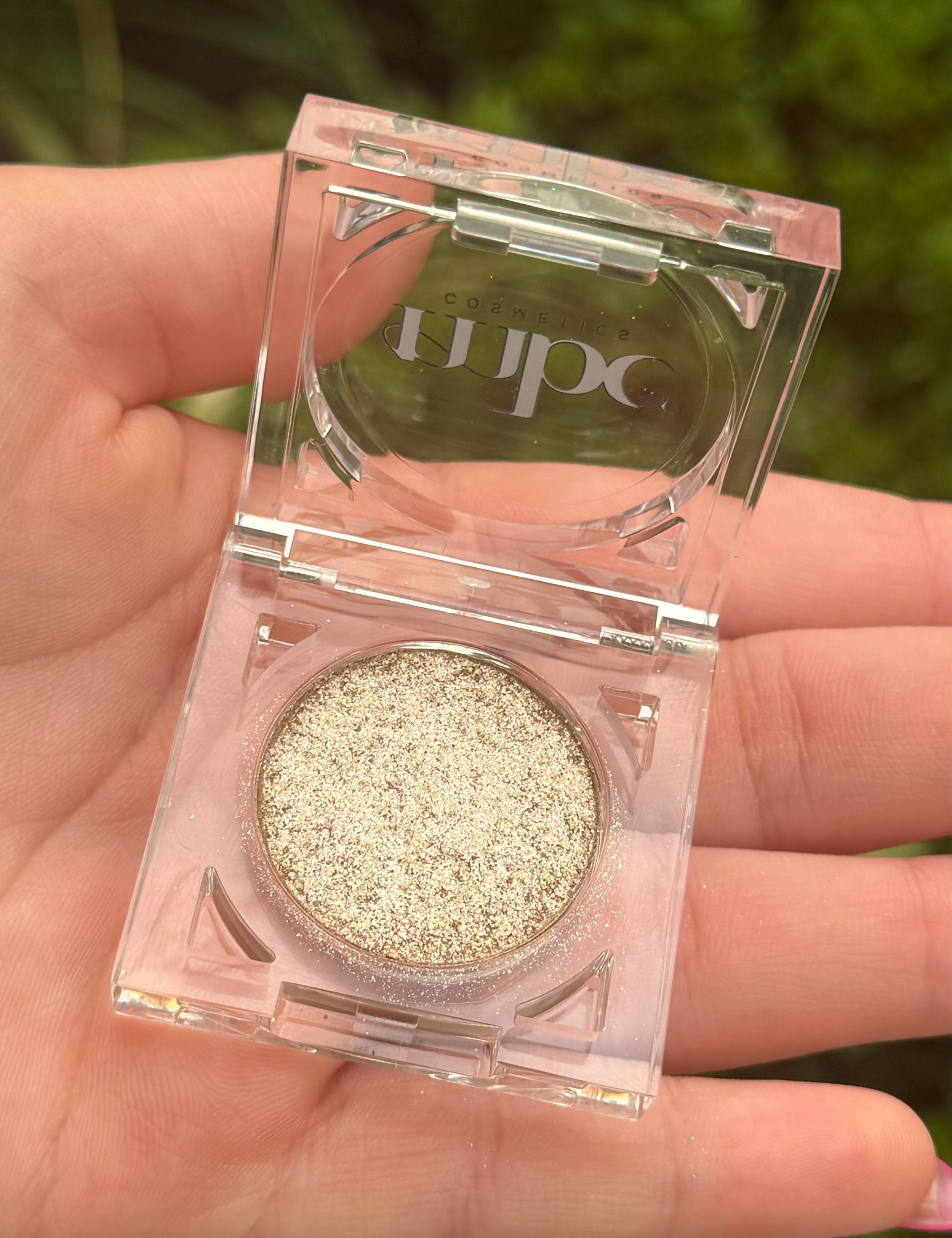 Luxe Pearl shadow