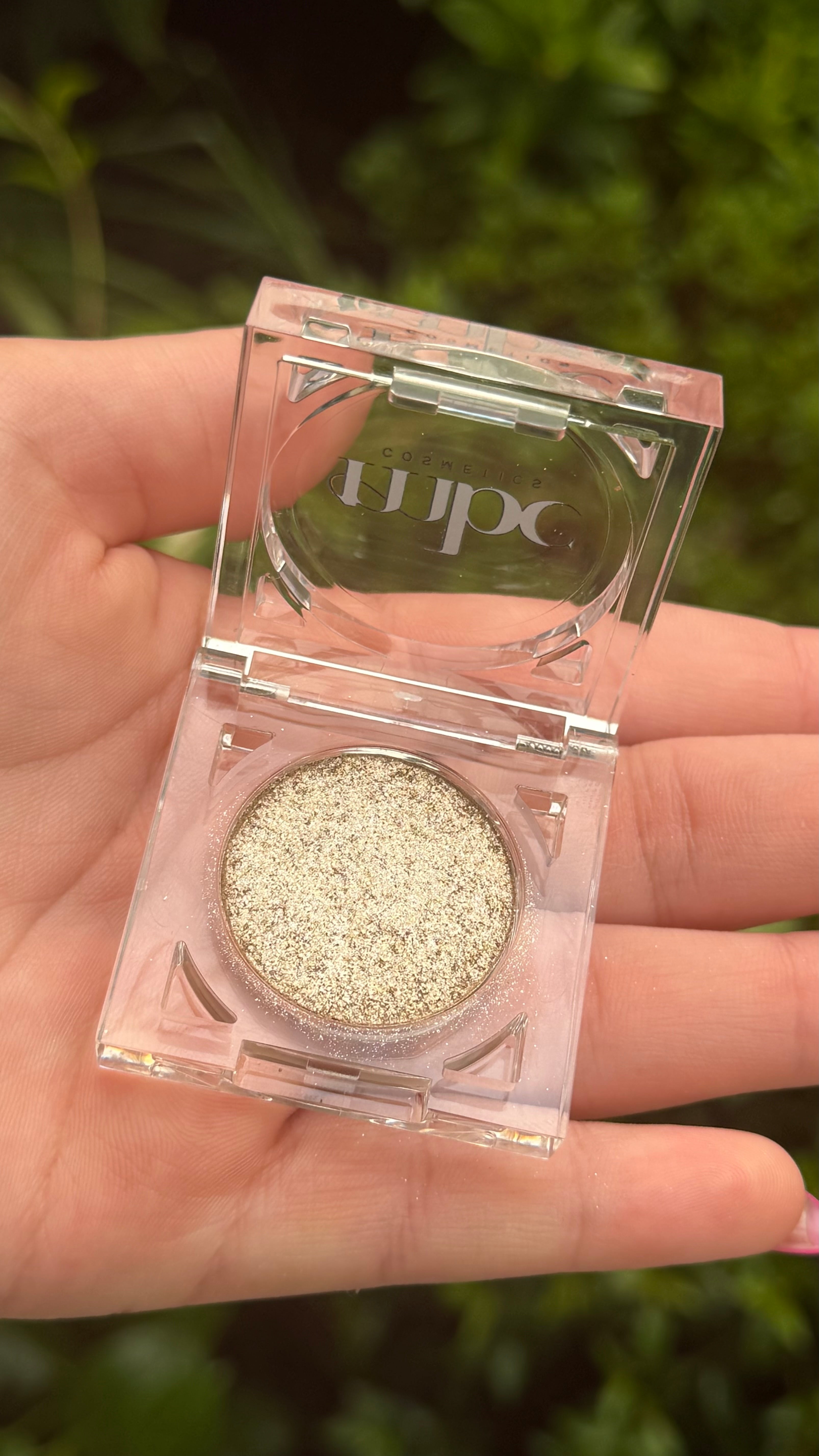 Luxe Pearl shadow